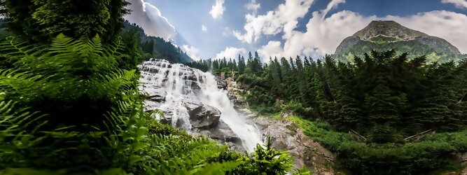 imposantes Naturschauspiel & Energiequelle in Österreich | beeindruckende, imposante Wasserfälle sind beruhigend & bringen Abkühlung an Sommertagen
